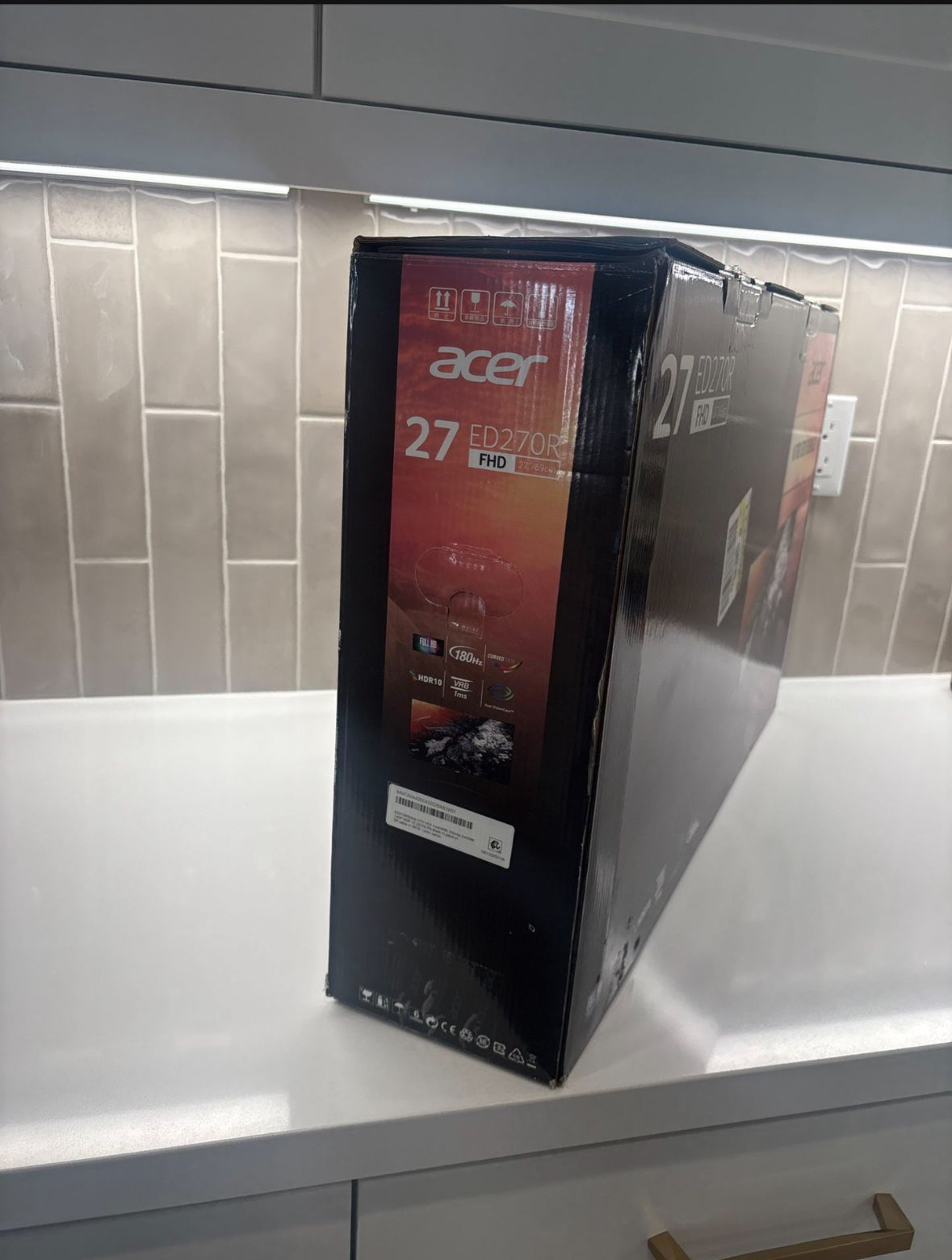 Acer Nitro ED270R 27" Curved FHD Monitor 180Hz 1ms AMD FreeSync Premium