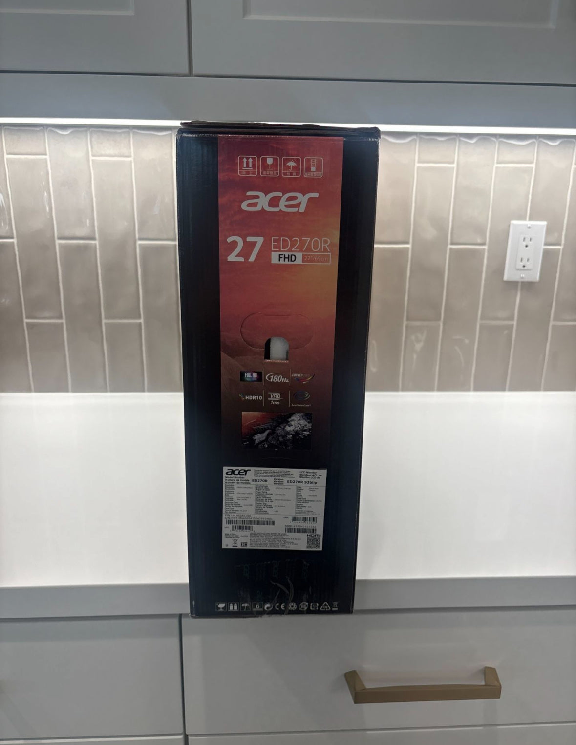 Acer Nitro ED270R 27" Curved FHD Monitor 180Hz 1ms AMD FreeSync Premium